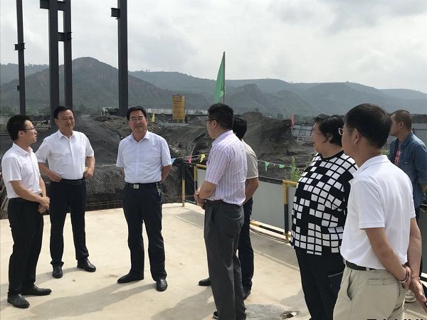 市人大常委會(huì)黨組副書(shū)記、副主任樊文浩一行調(diào)研泓源公司項(xiàng)目建設(shè)情況(圖2)