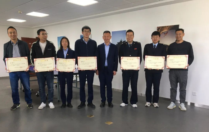 市產投集團團委舉辦“慶五一、迎五四”球類聯(lián)誼比賽(圖3)